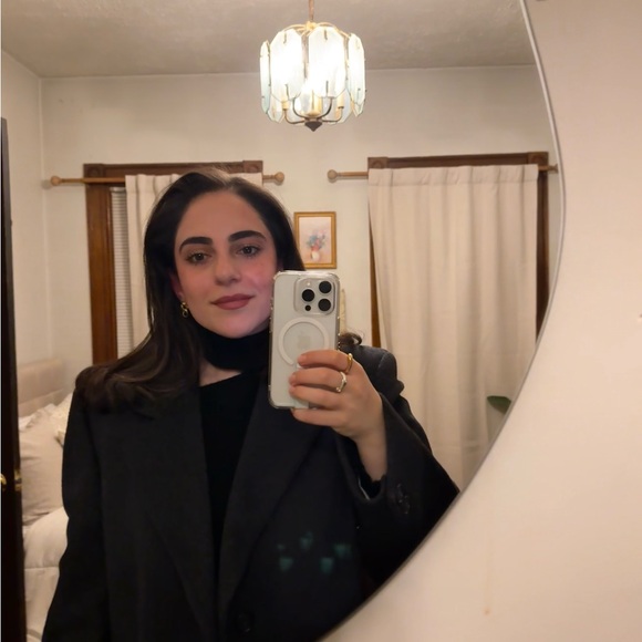 Connect with me on Instagram for $5 off your purchase! @Racheltwhite - Picture 4 of 13